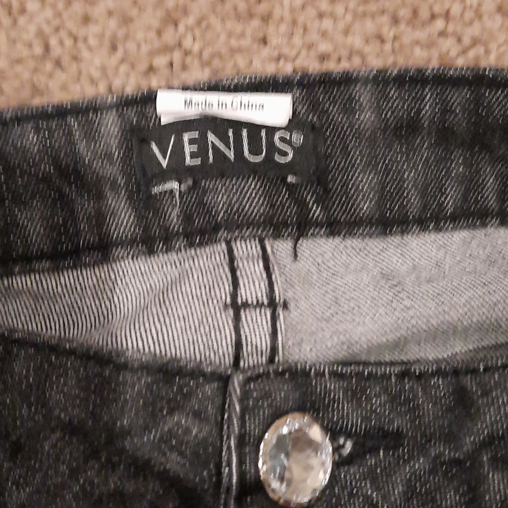 Jeans - Picture 3 of 3